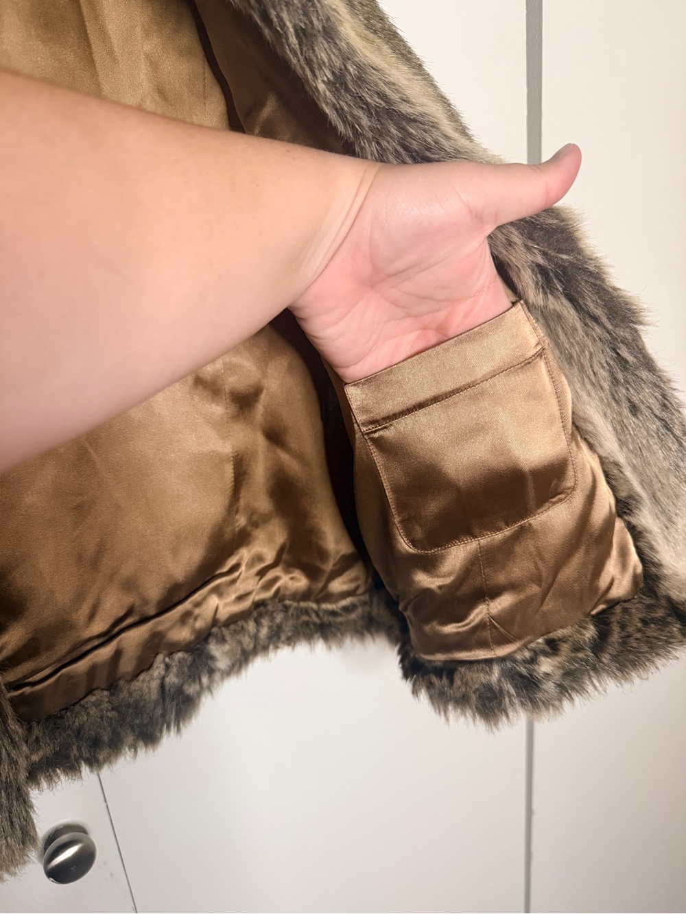 Lauren Ralph Lauren Faux Fur Vest - Picture 4 of 6